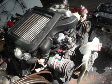 秒針ISUZU 4JG2エンジンのアッセンブリのIsuzuのディーゼル機関の部4シリンダー