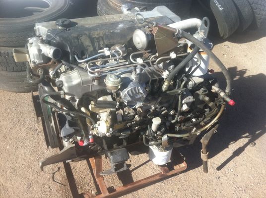 使用される4HE1 Isuzuエンジン予備品99.2/4000 KW （PSの）/Rpm力6シリンダー