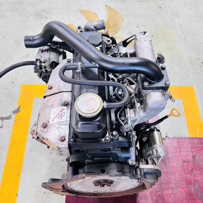 お買い得 TD272.7L 機械ディーゼルエンジンの組立物 ピックアップや軽トラック用 80~125HP の動力範囲 オンライン