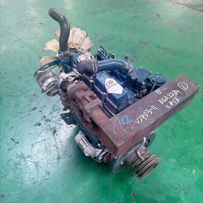 V2403 ディーゼルエンジン 49.6?? 65.2HP パワー範囲 産業用機械用4気筒垂直直線内ターボインタークーラー 普通鉄道