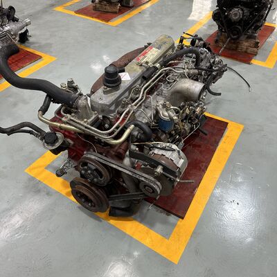 お買い得 H07D ディーゼルエンジン組装 7.412L 排気量 195?? 215HP パワーレンジ ターボインタークーラー バージョン ヒノ・レンジャー トラック & バス オンライン