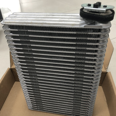 Good price 保証されるトラックの蒸化器のHinoのエンジン部分S8850-11100 700 オンライン