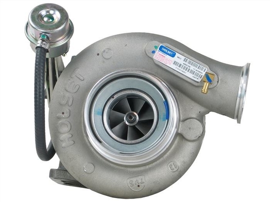 ターボチャージャーの小松PC220-8のエンジン部分はCummins層3 QSB 4038597 4955156をトラックで運ぶ
